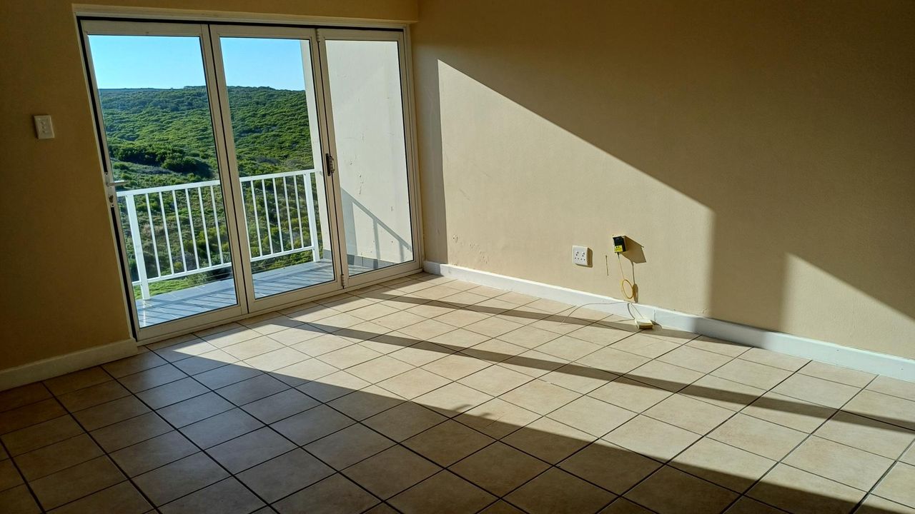 Photo 2 of 23