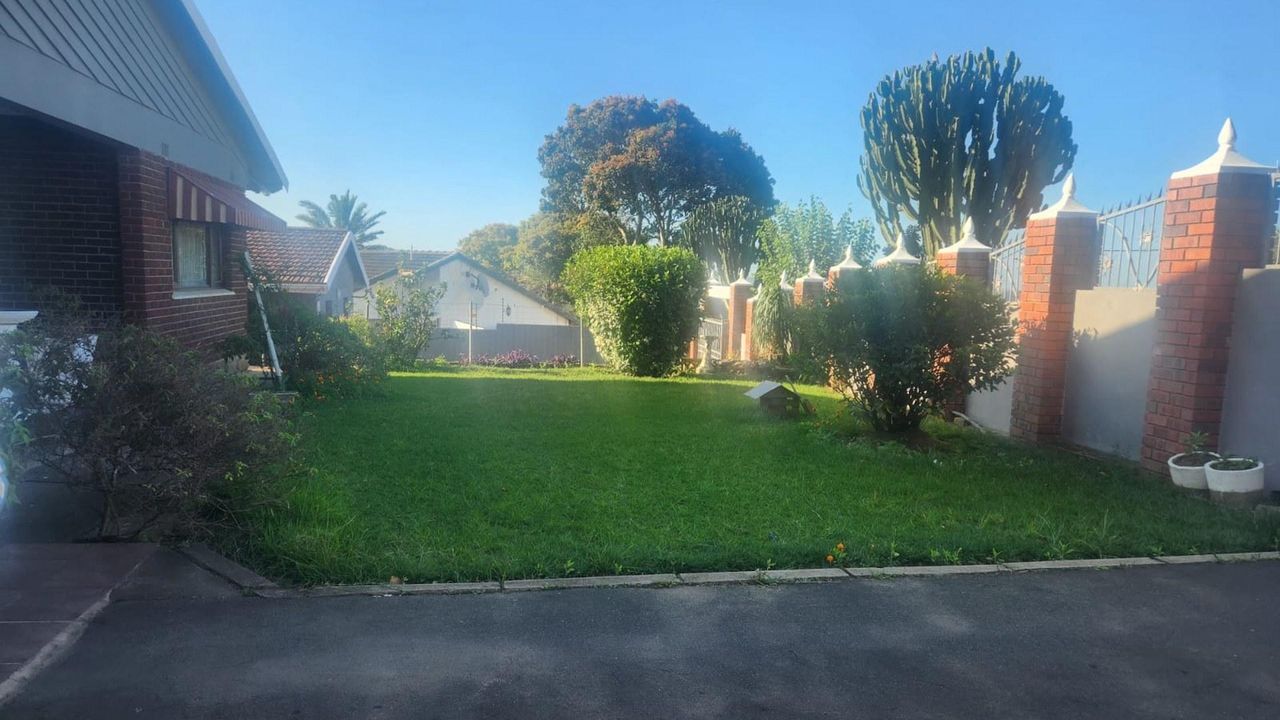 Photo 5 of 20