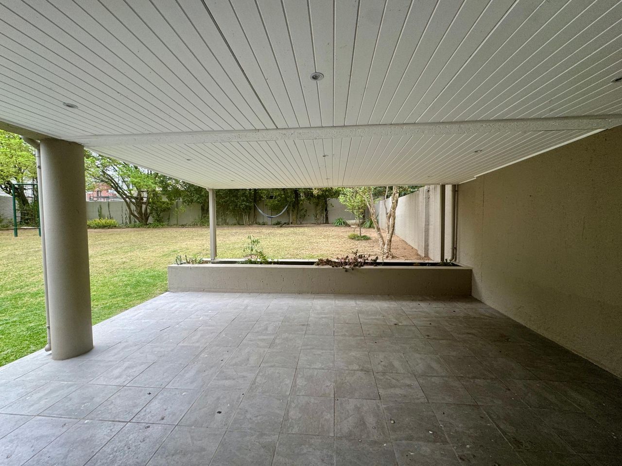 Photo 17 of 22
