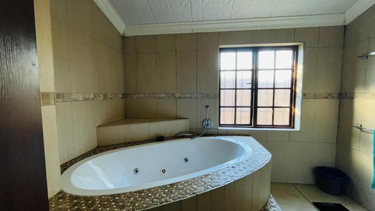 3 Bedroom house for sale in Reyno Ridge, Witbank