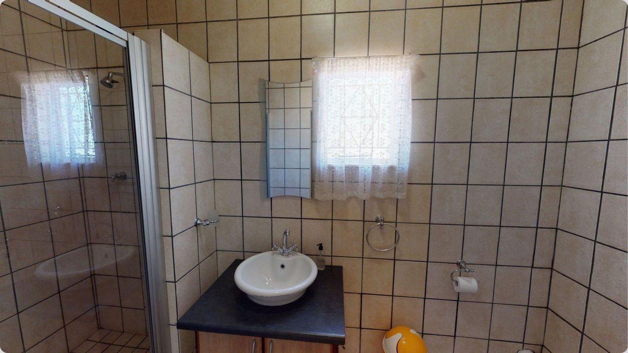 Photo 43 of 44