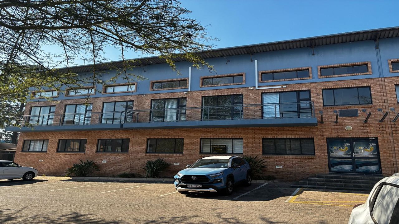Photo of Commercial Property to let in Hoogland, Randburg