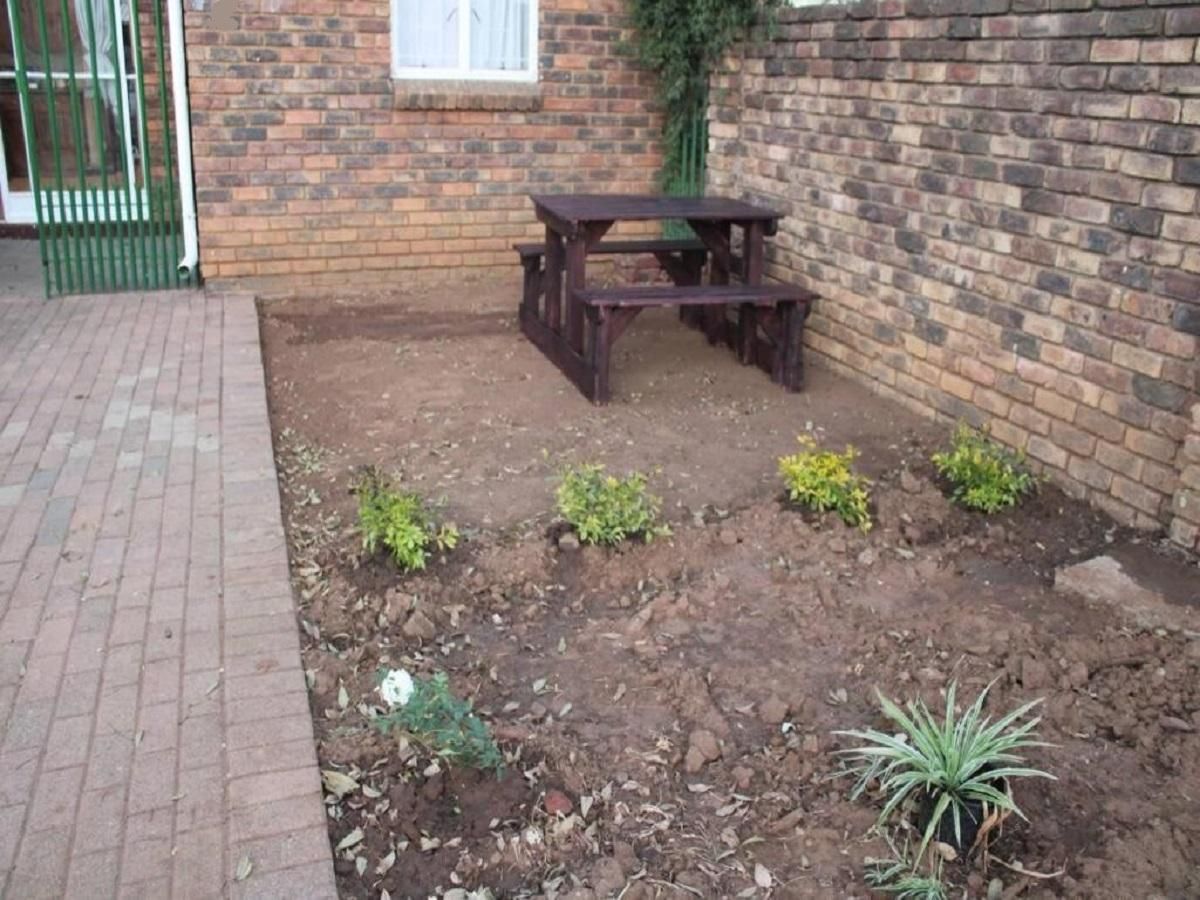 Photo 19 of 20