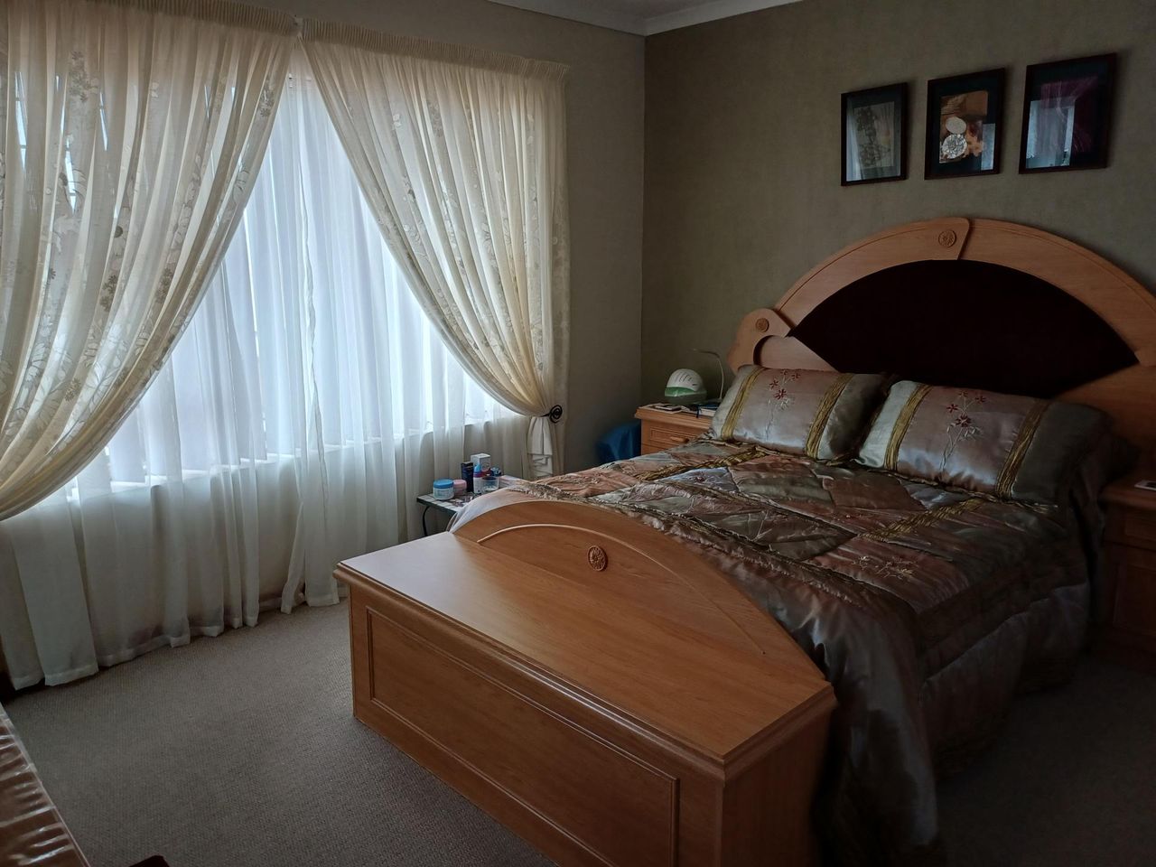 Photo 23 of 40