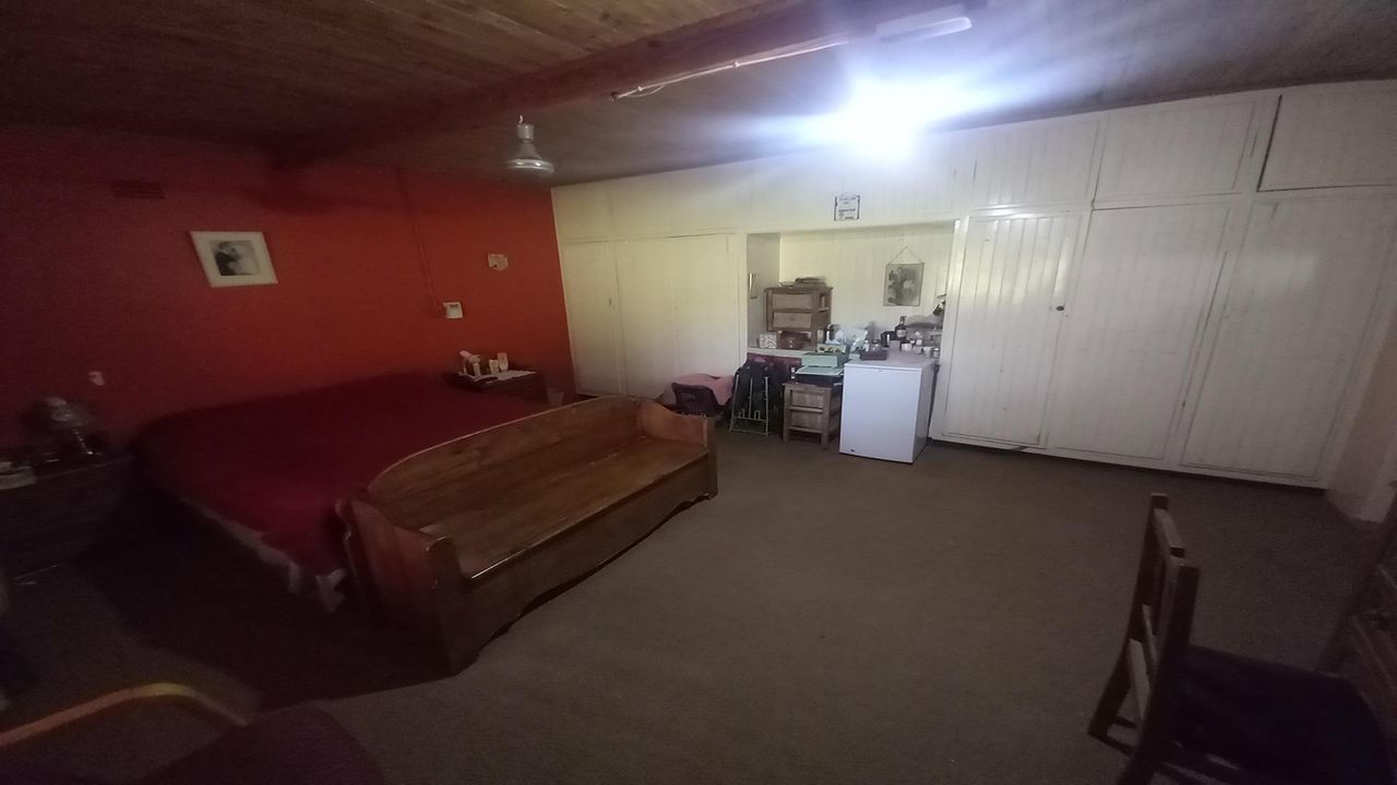 Photo 17 of 31