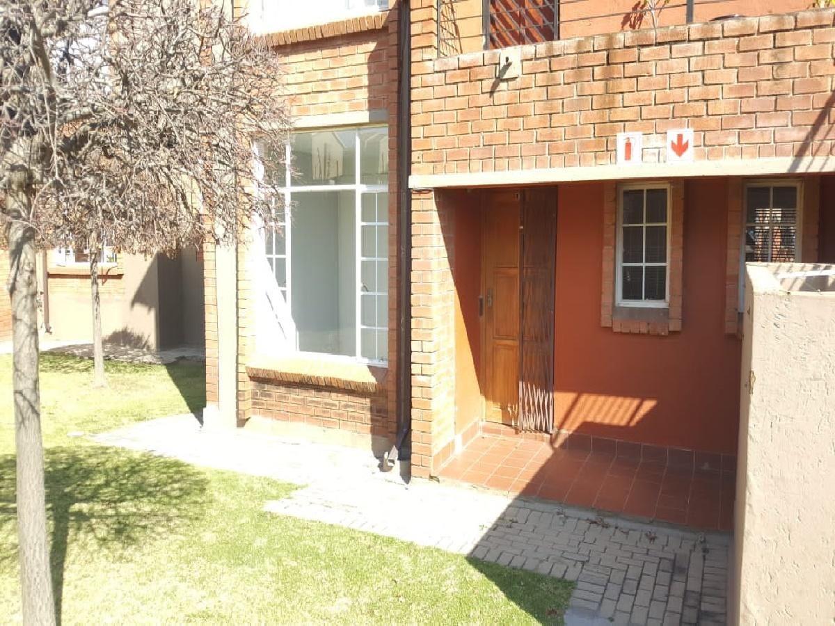 Photo 18 of 18