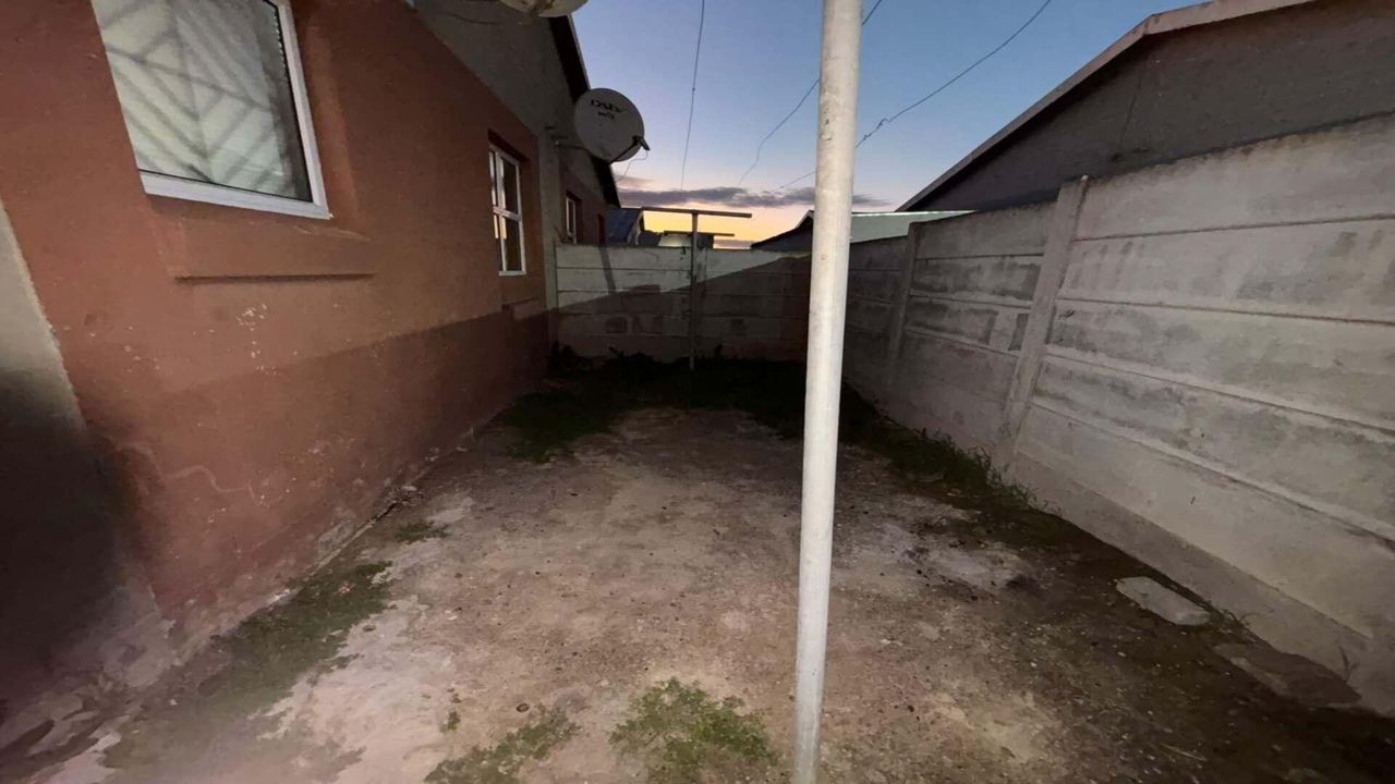 Photo 9 of 12