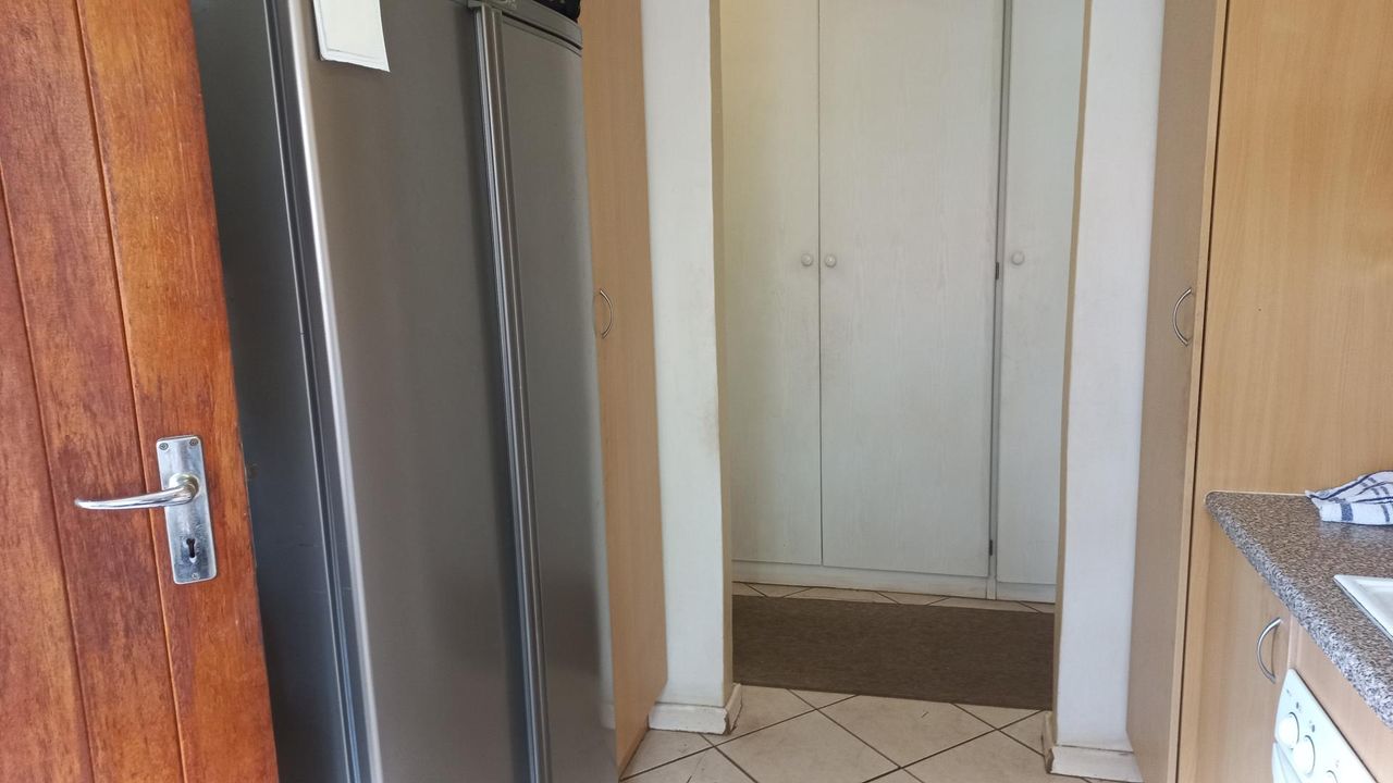 Photo 10 of 20