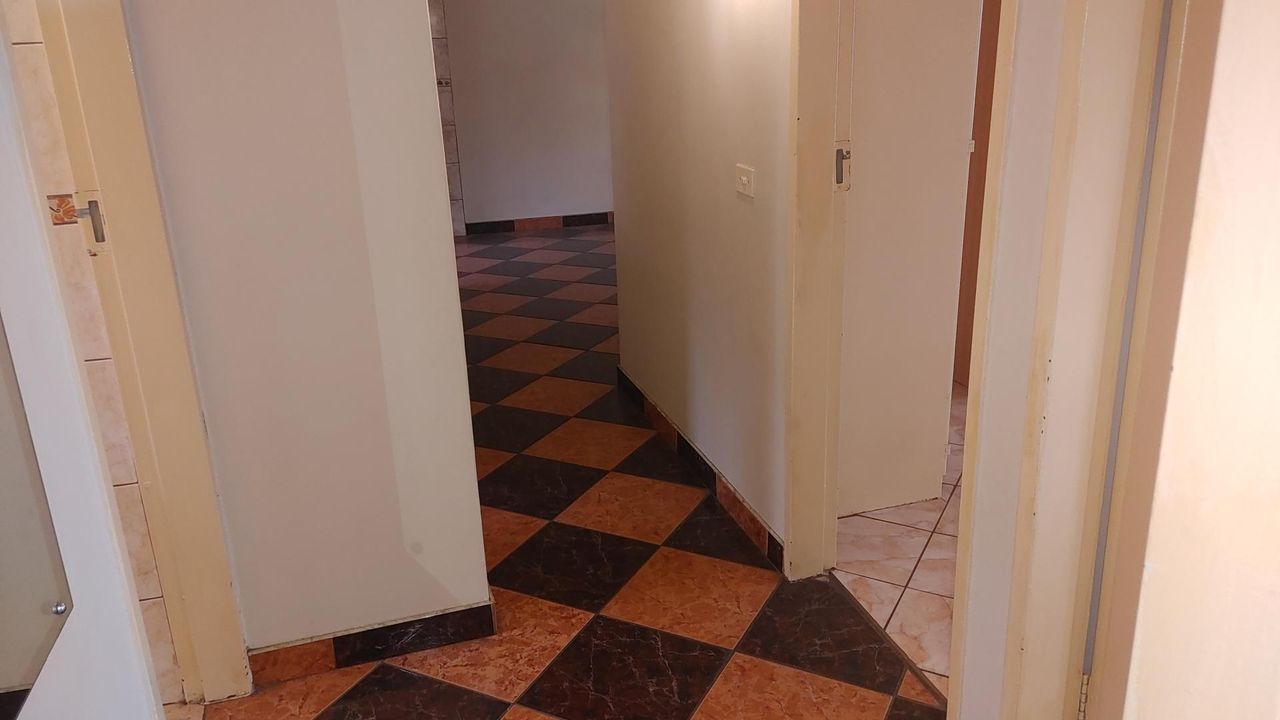 Photo 8 of 17