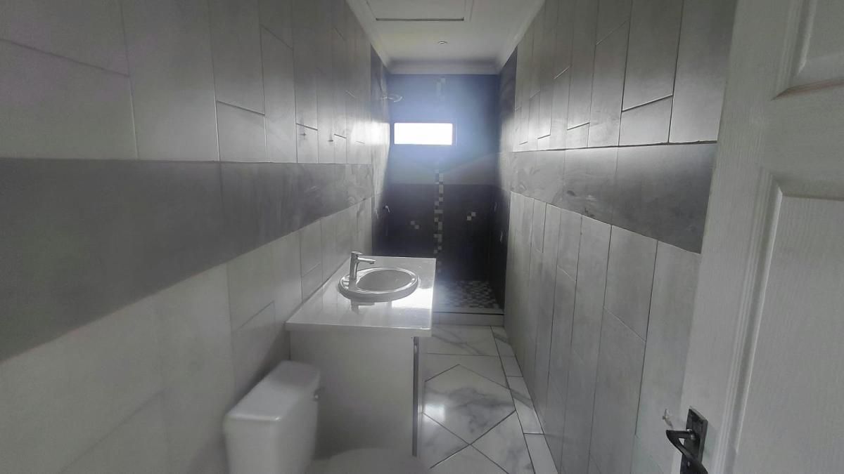 Photo 8 of 8