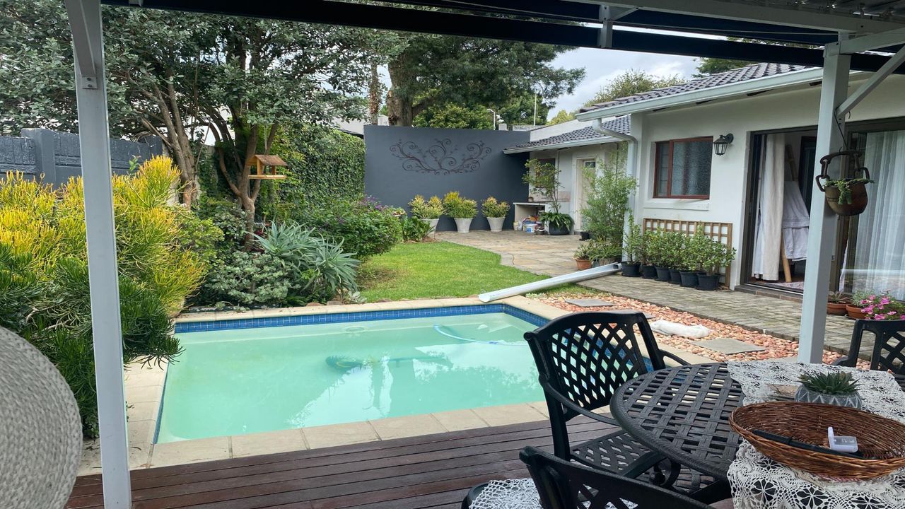 Photo 17 of 20