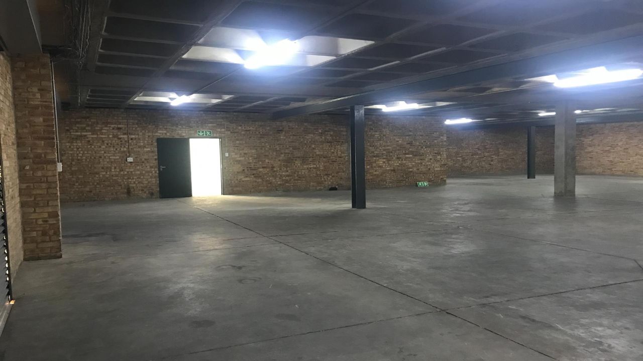 Photo 13 of 17