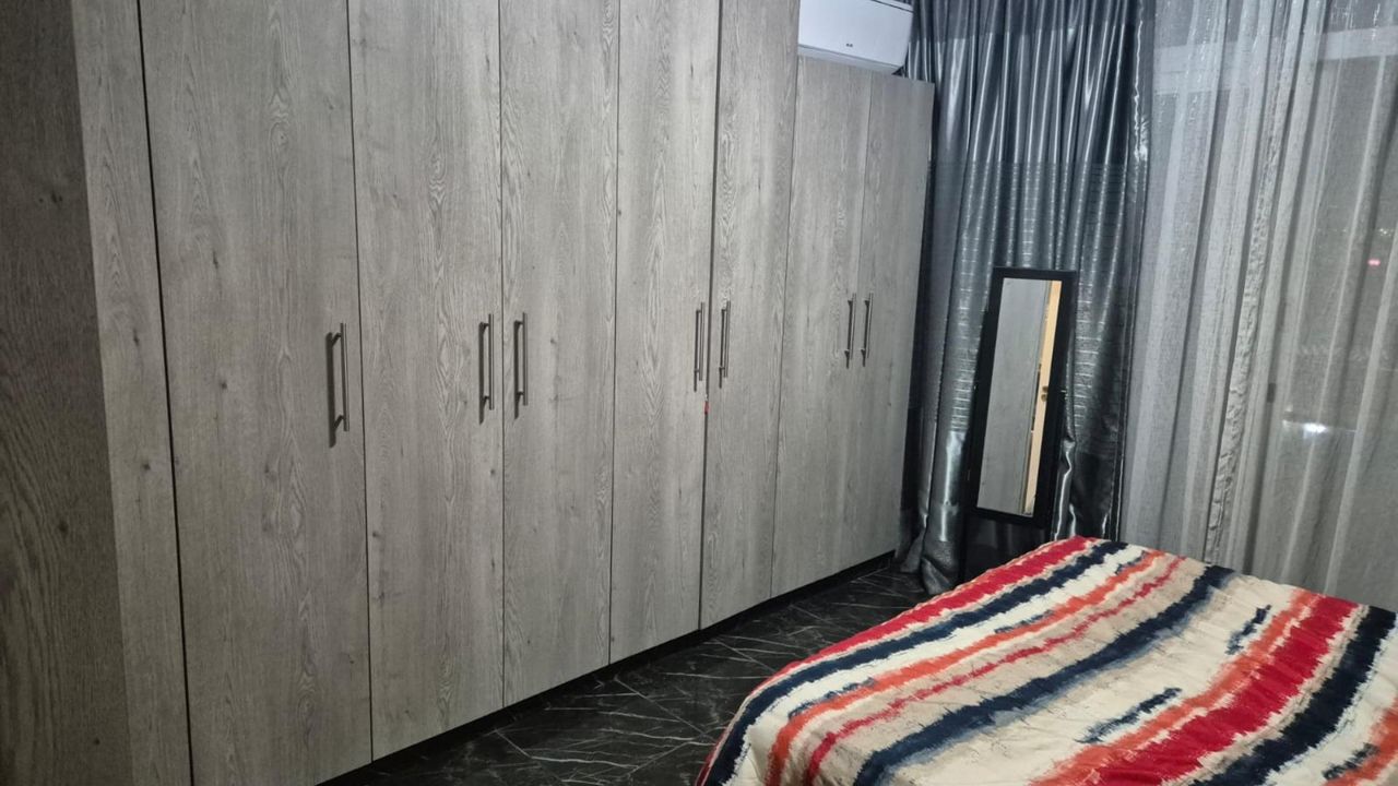 Photo 15 of 19