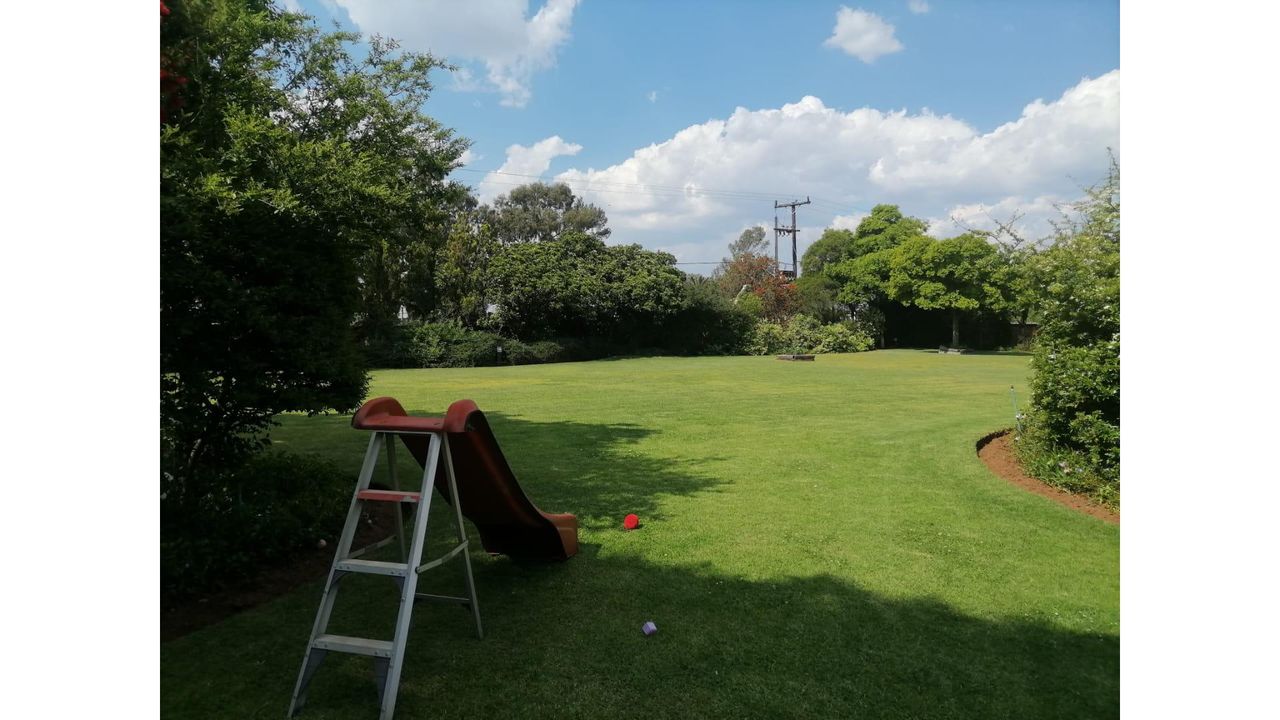Photo 9 of 40