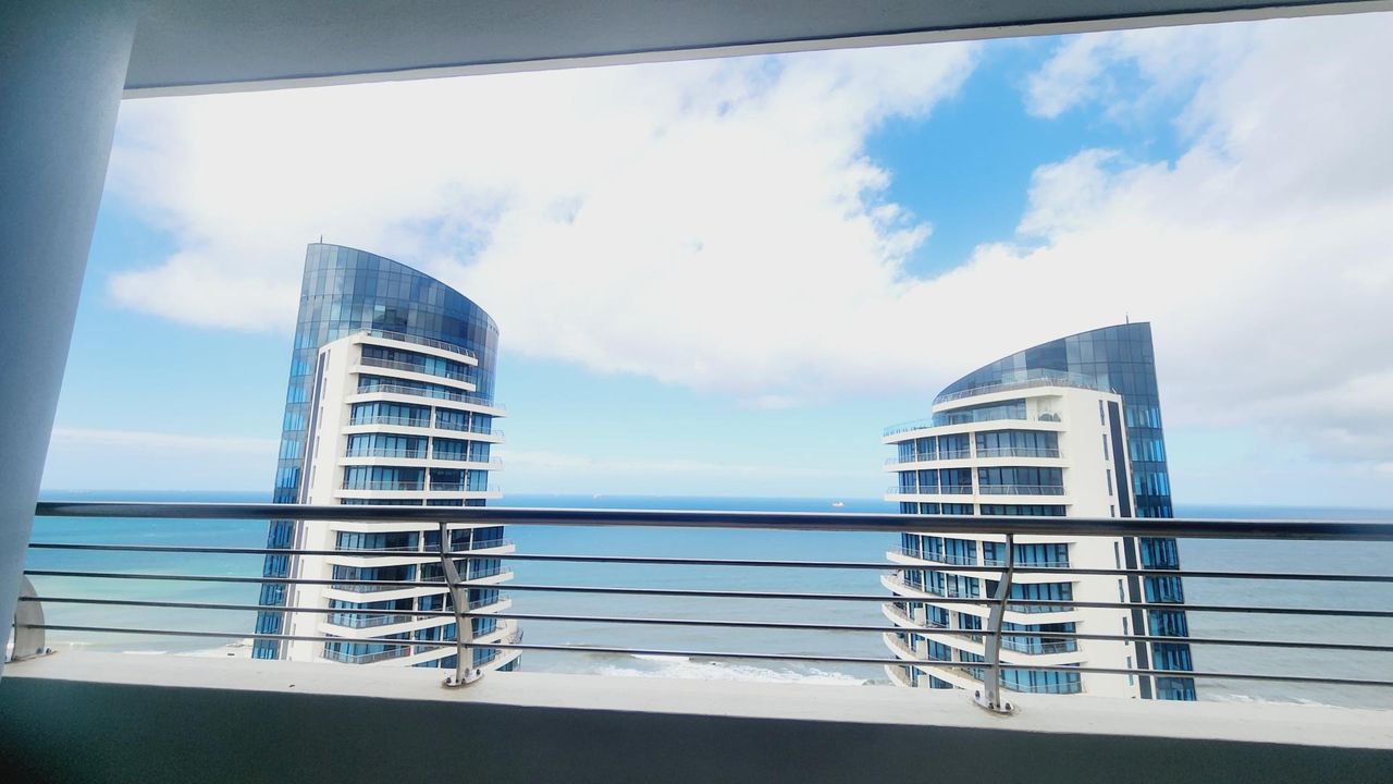 Photo 2 of 26