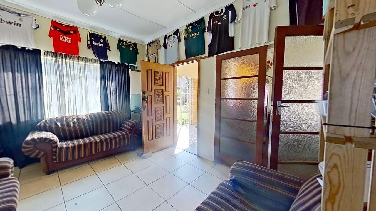 Photo 6 of 37