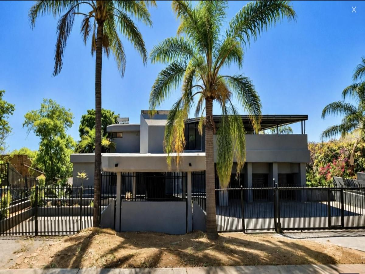 Photo of 10 Bedroom house for sale in Florauna, Pretoria
