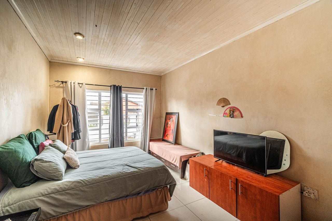 3 Bedroom house for sale in Riverton, Goodwood
