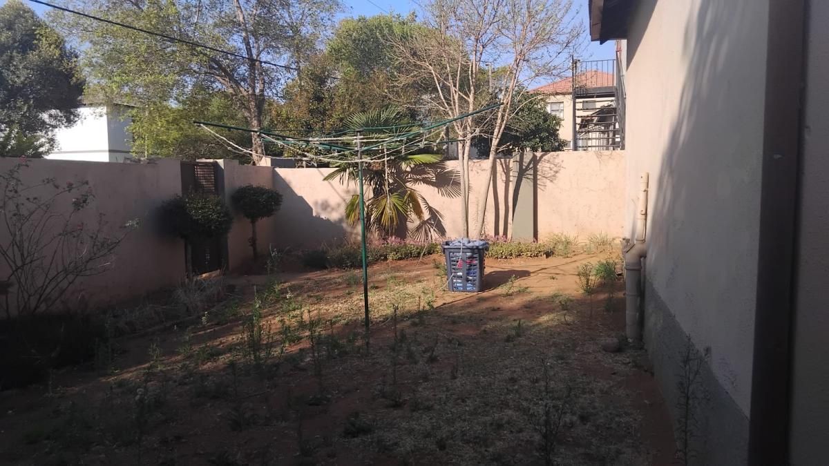 Photo 15 of 42