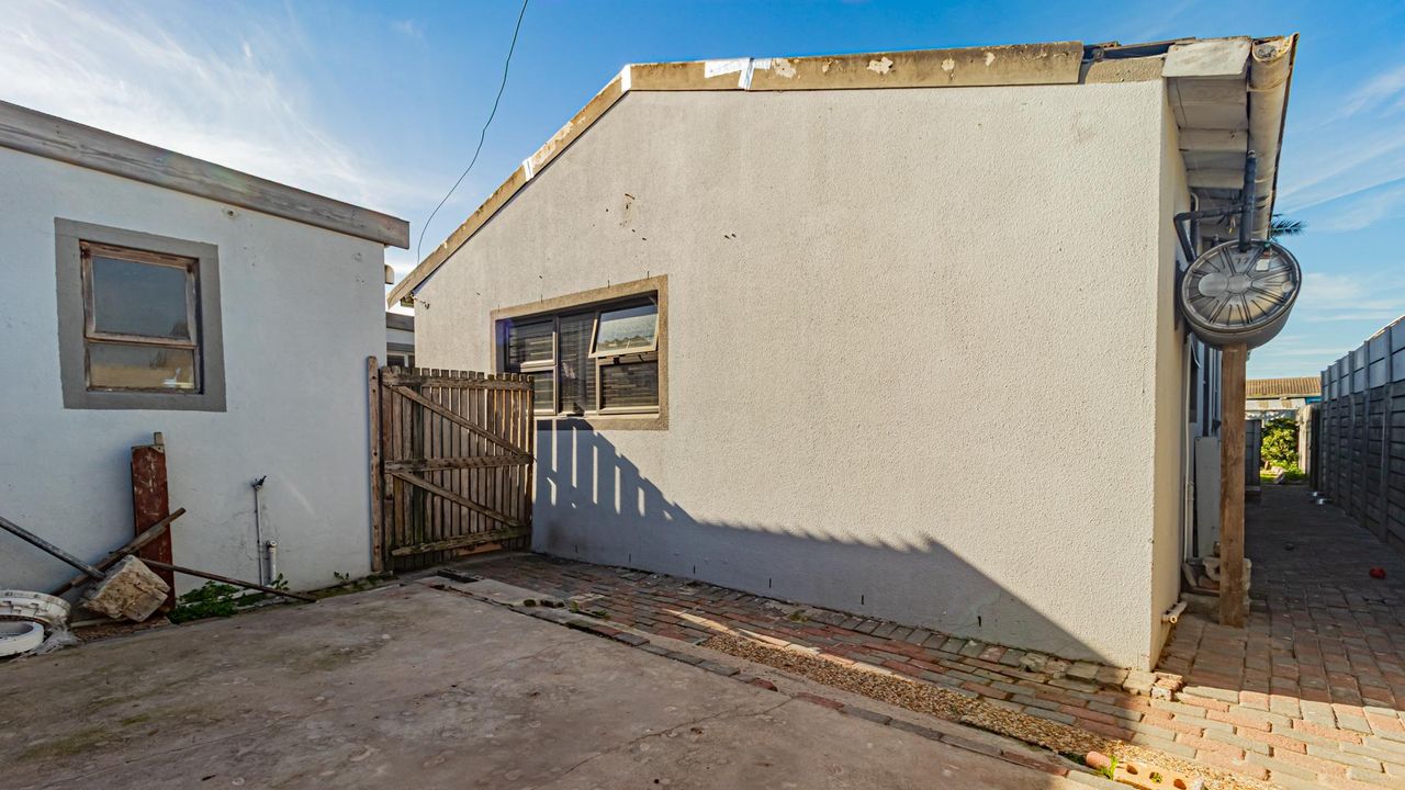 4 Bedroom house for sale in Devon Park Village, Eersterivier