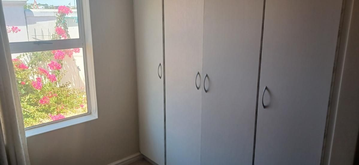 Photo 7 of 20