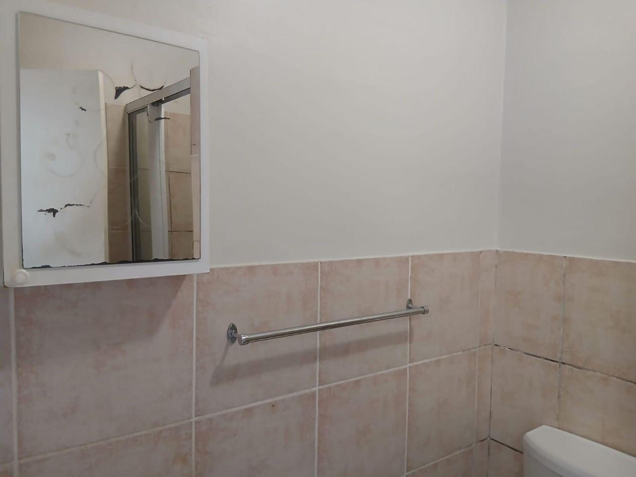 Photo 18 of 28