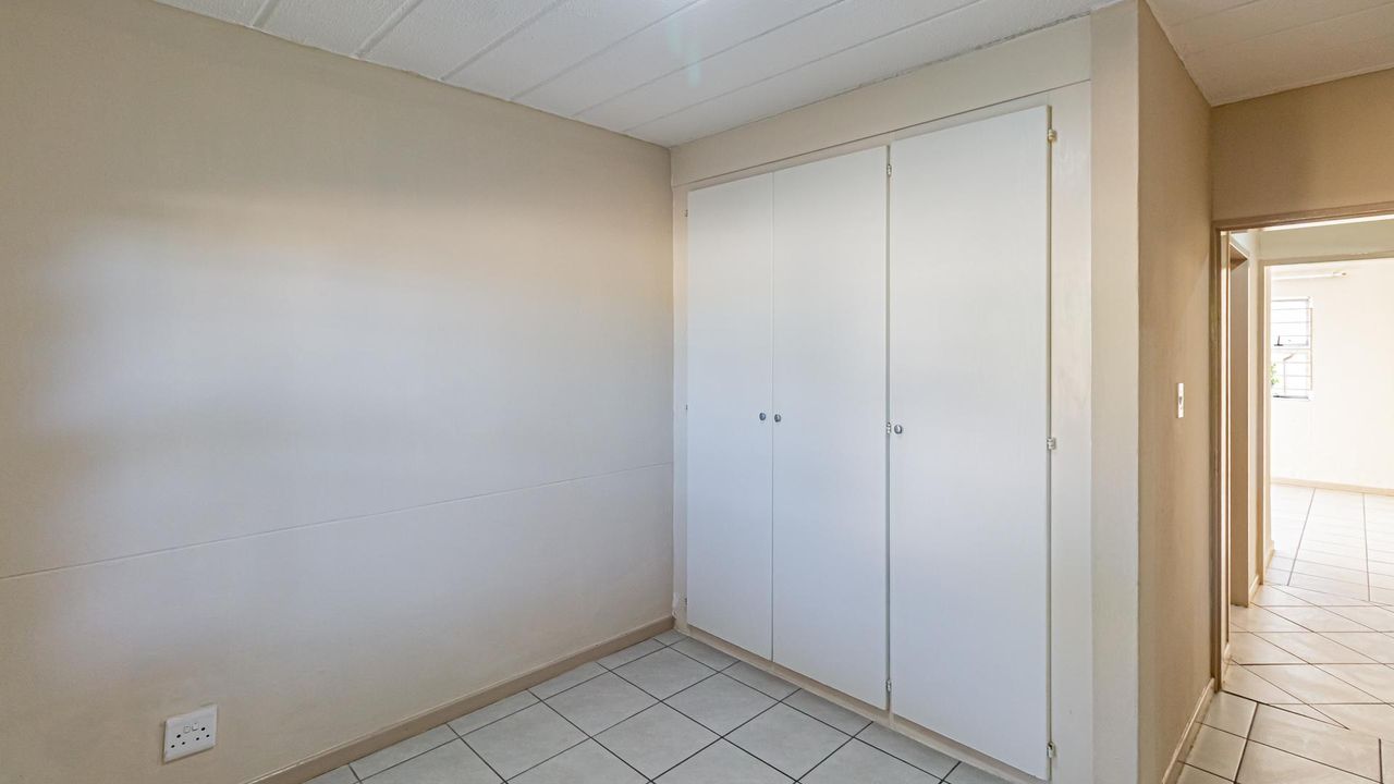 Photo 20 of 23