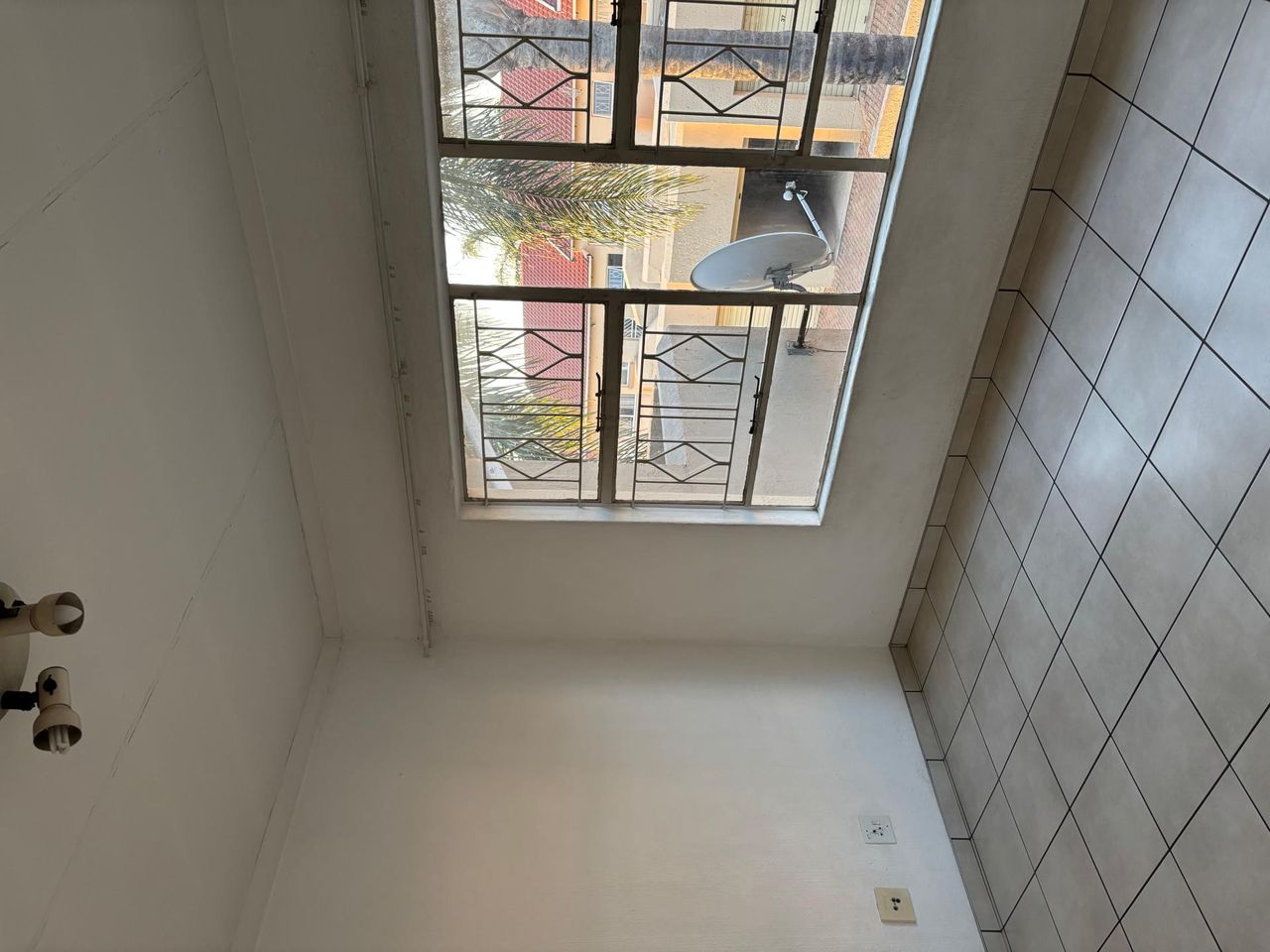 Photo 5 of 13