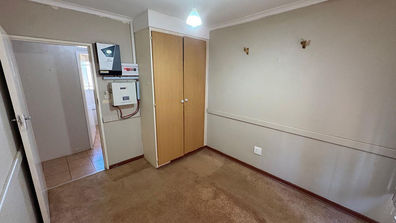 Photo 19 of 58