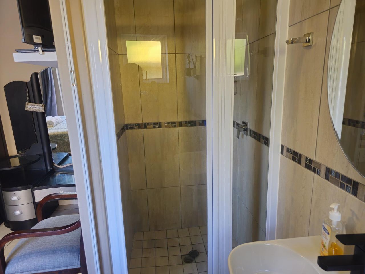 Photo 38 of 47