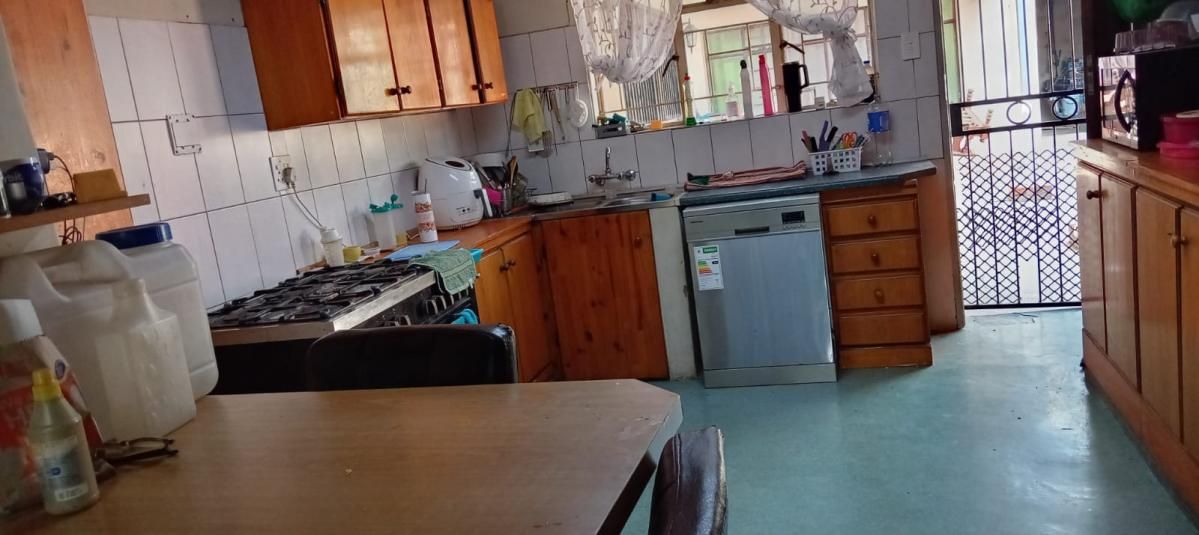 Photo of 5 Bedroom house for sale in Daspoort, Pretoria