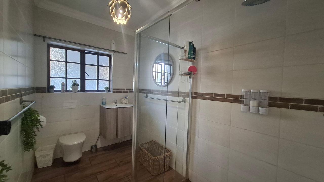 Photo of 4 Bedroom house for sale in Aerorand, Middelburg