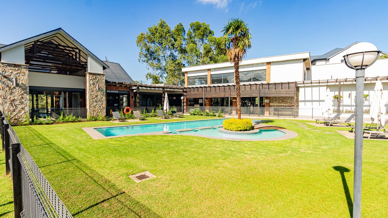 Photo of 1 Bedroom apartment sold in Olivedale, Randburg