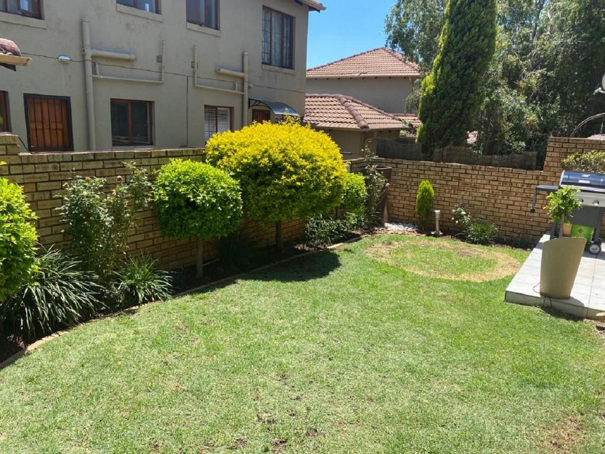 Photo 17 of 22