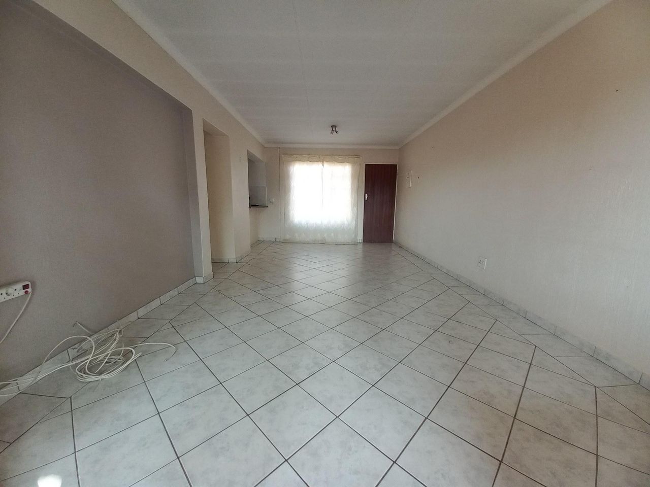 Photo 8 of 28
