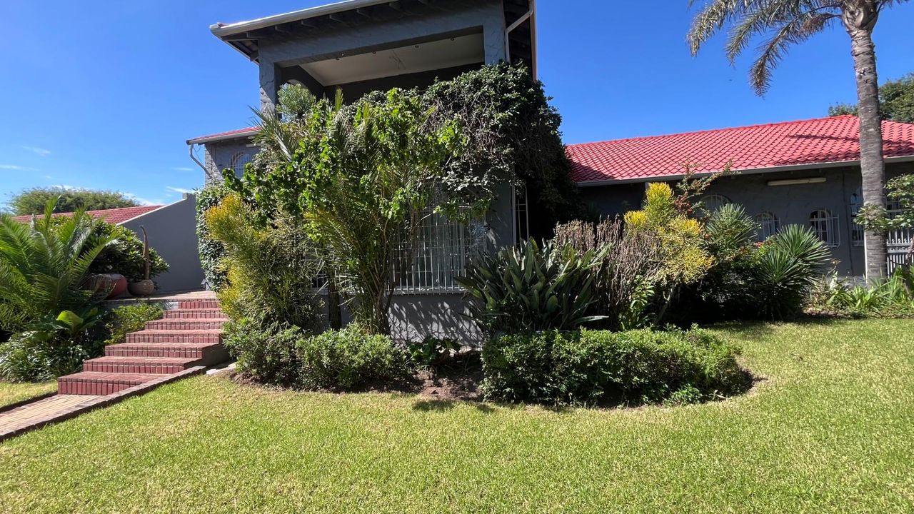 Photo of 5 Bedroom house to rent in Model Park, Witbank