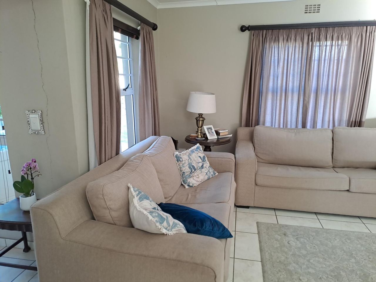 Photo 8 of 21