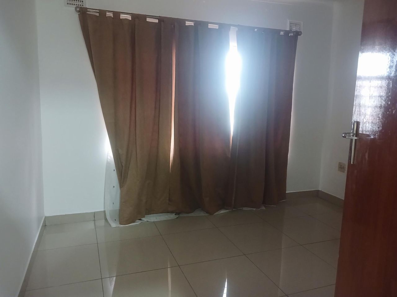 Photo 15 of 24