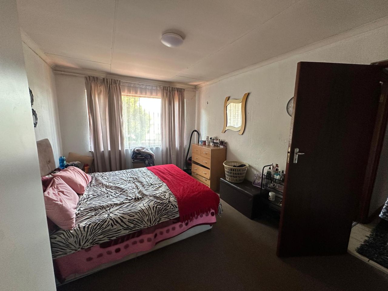 Photo 15 of 21