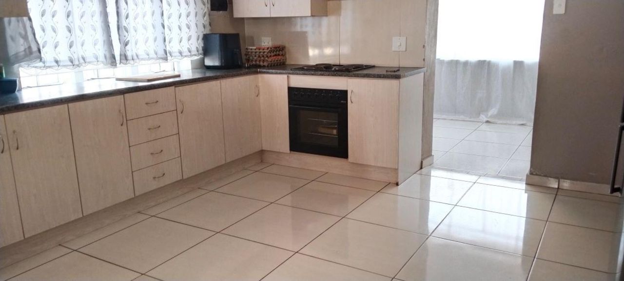 Photo of 5 Bedroom house for sale in Danville, Pretoria