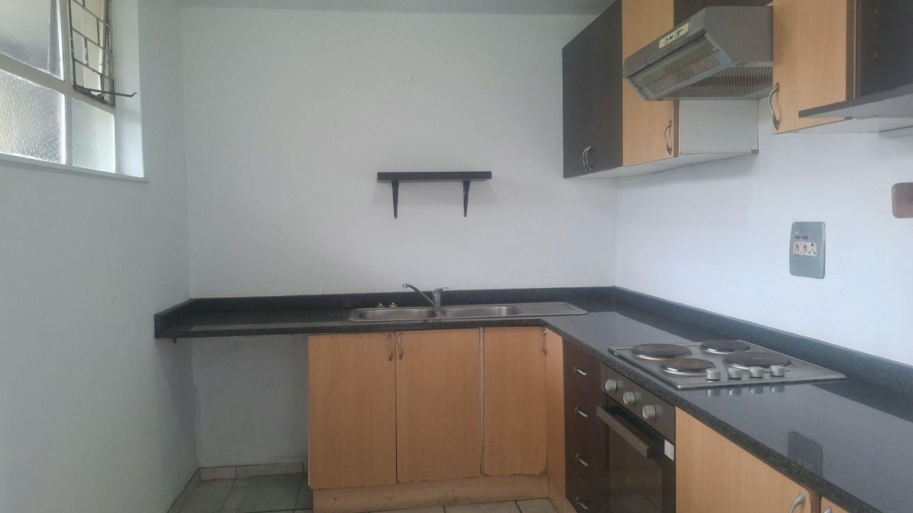Photo 4 of 12