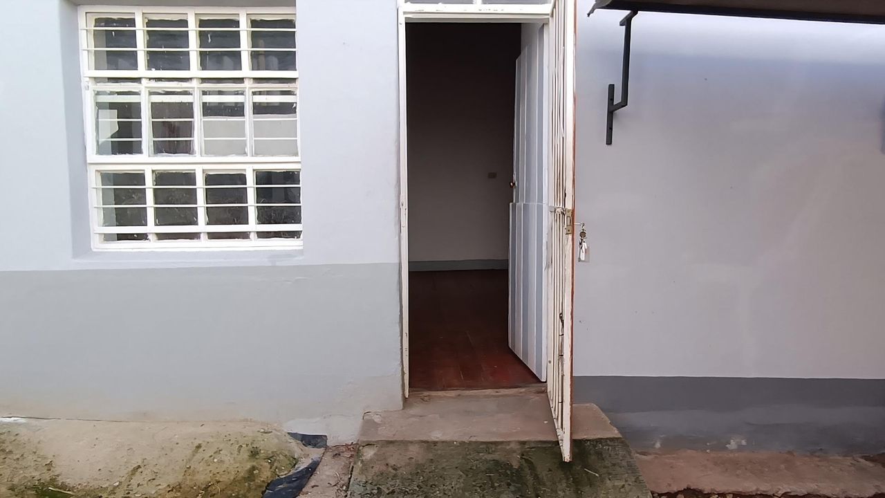 Photo 12 of 47