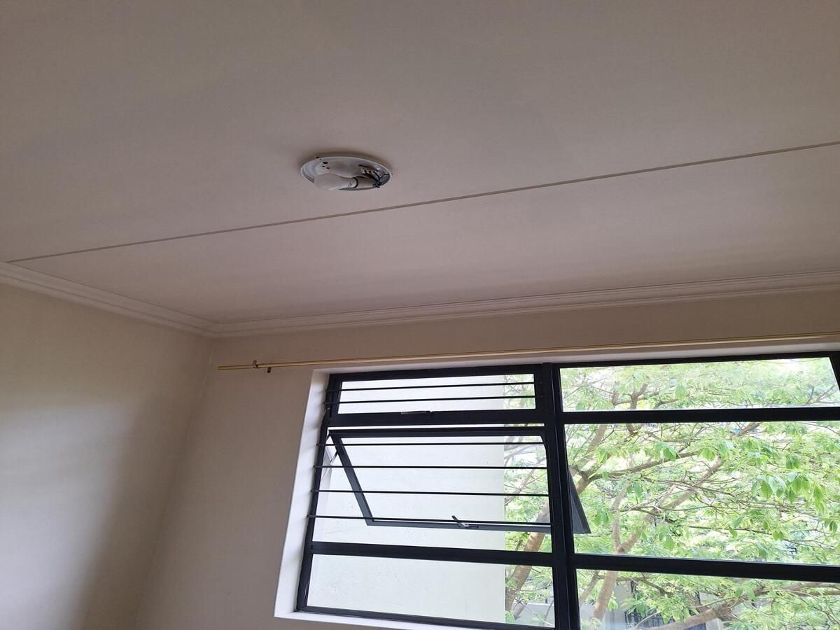 Photo 3 of 6