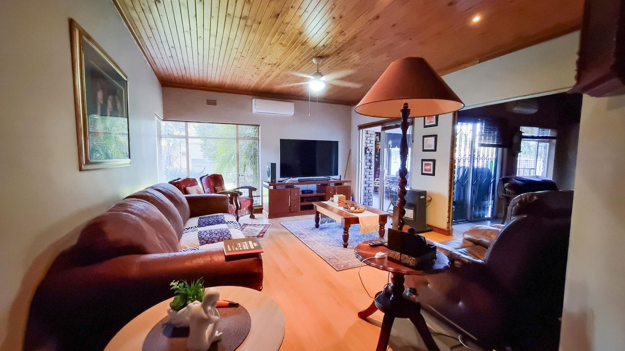 Photo of 4 Bedroom house for sale in Groenkol, Middelburg