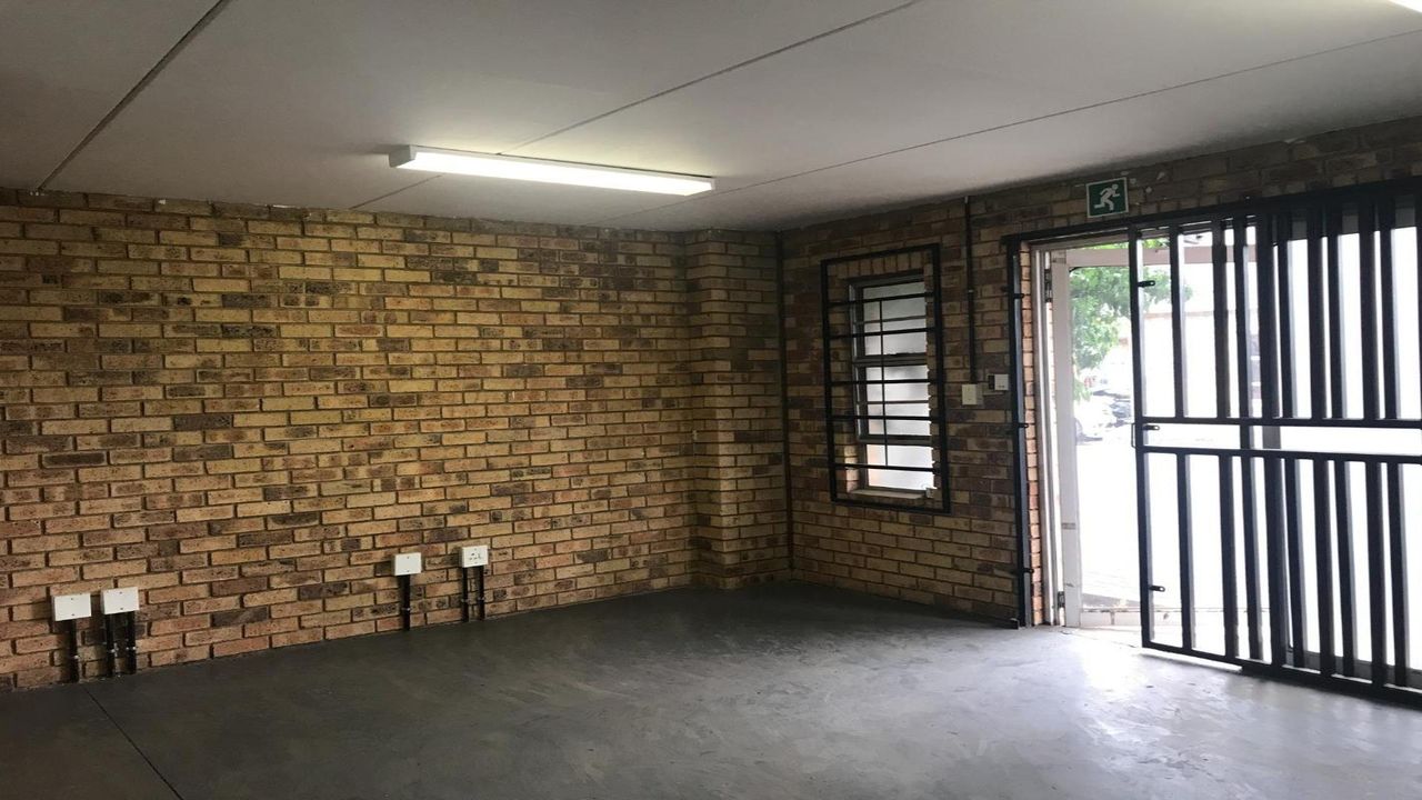 Photo 17 of 17