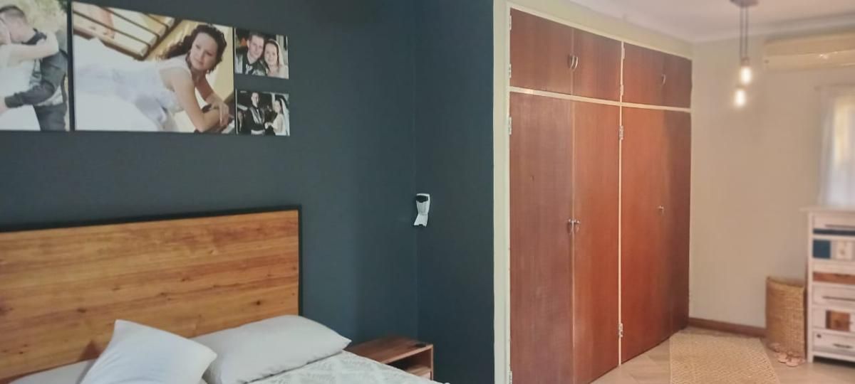 Photo 23 of 48