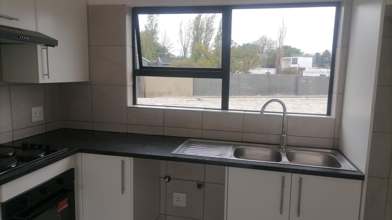 Photo 10 of 24