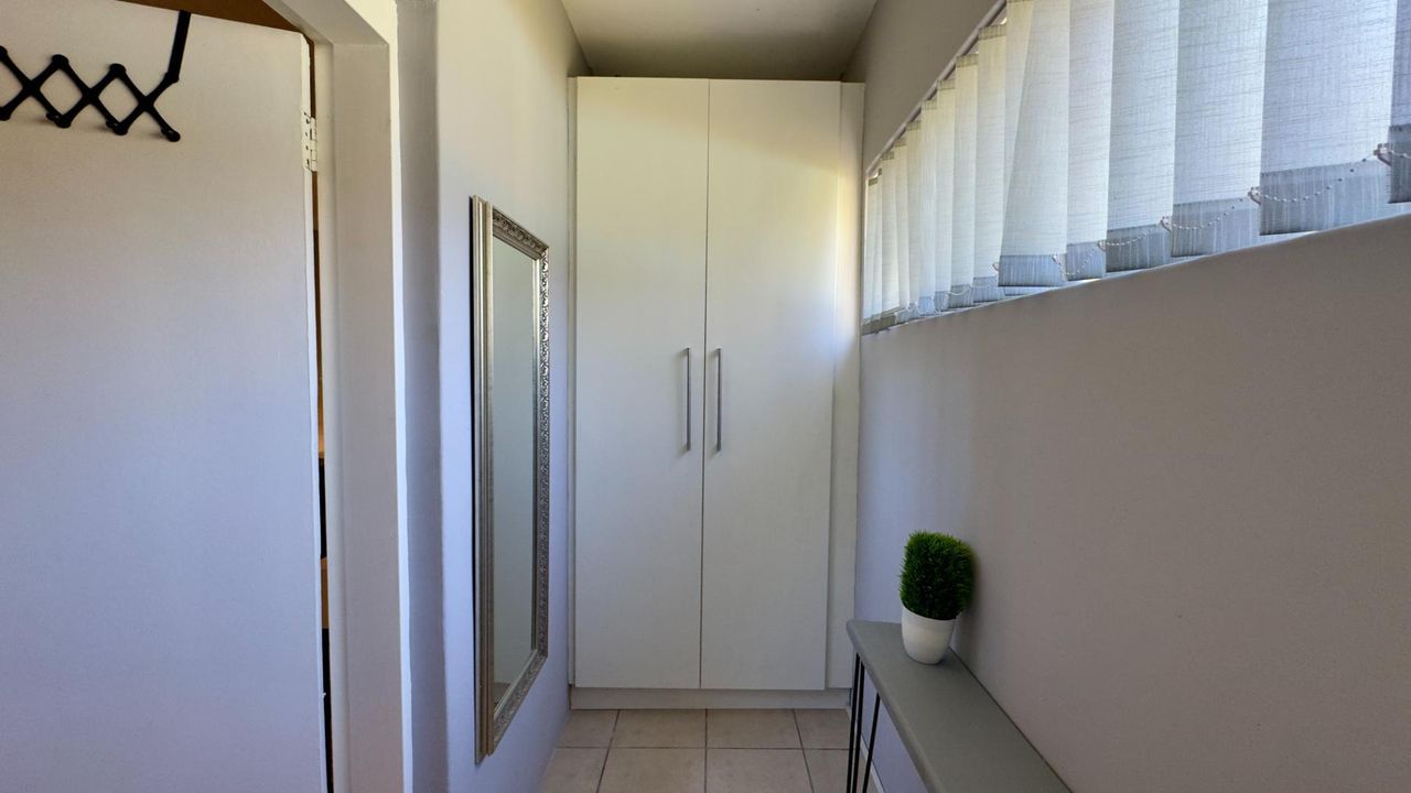 Photo 13 of 24