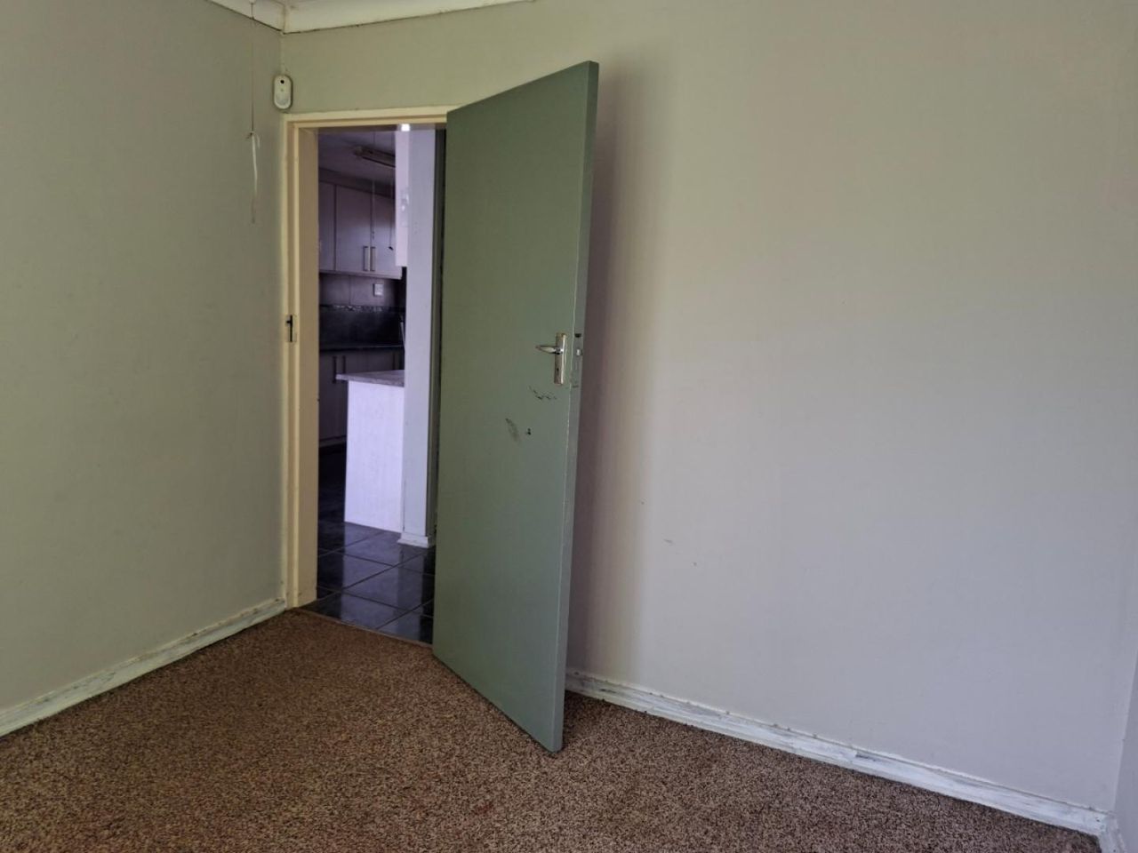 Photo 15 of 31