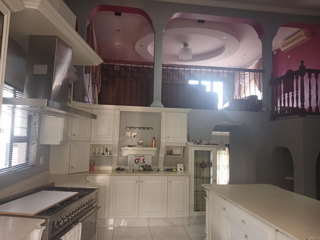 Photo 6 of 19